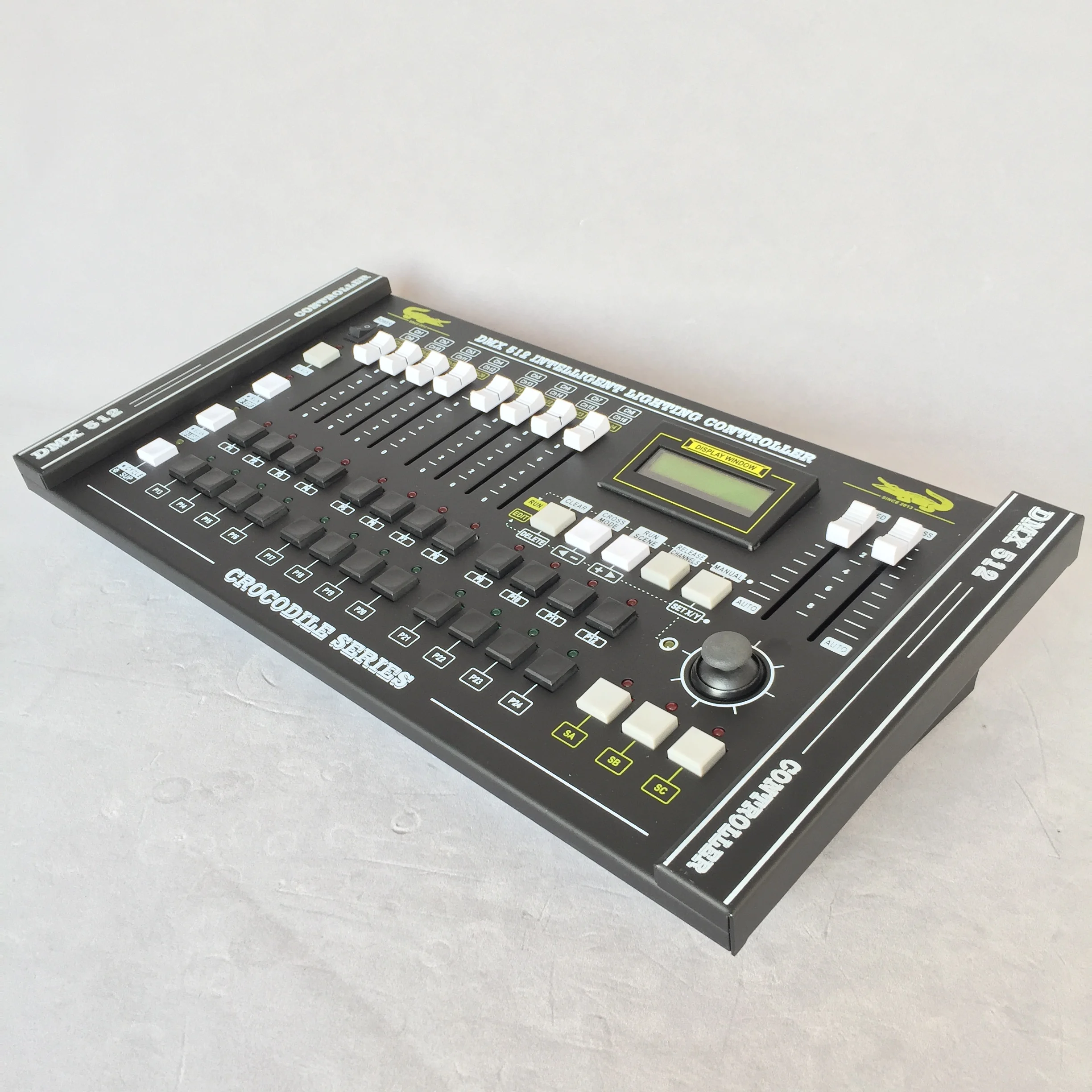 

Crocodile 2024 dmx 504channels lighting console controller