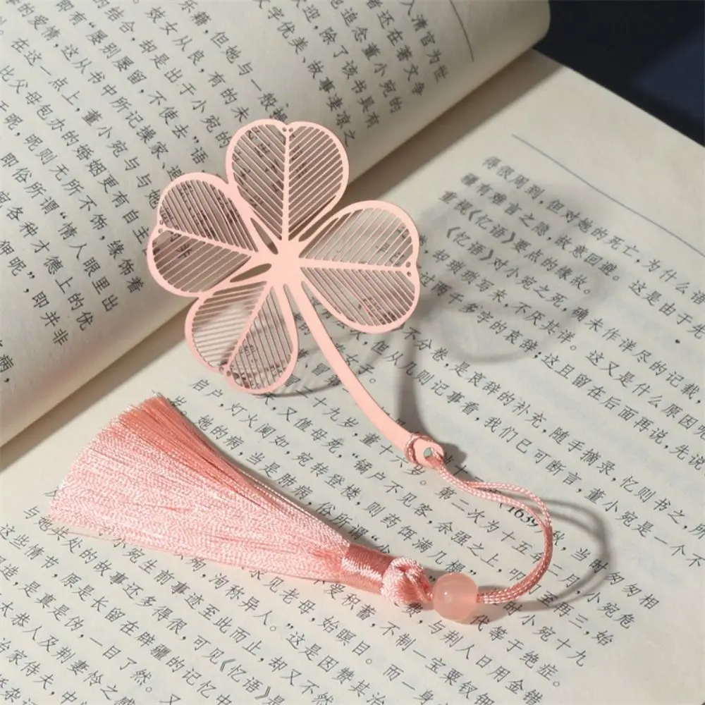 Metal Bookmark Chinese Style Vintage Creative Leaf Vein Hollow Maple Leaf Fringed Apricot Leaf Bookmark Gifts