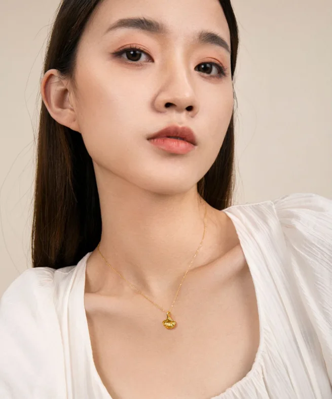 Ginkgo pendant plated 18K gold mitsui lucky necklace sleeve necklace necklace small fresh apricot leaf hanging ornament