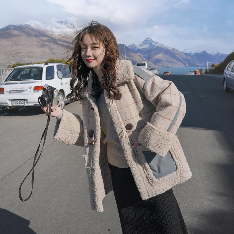 

2023 New Winter Plaid Jacket Women Lamb Wool Short Down Cotton Padded Korean Loose Woolen Casual Fashion Coat Motorcycle Jacket