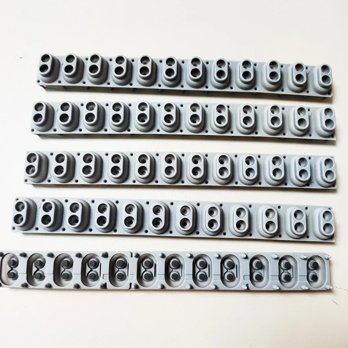Striscia Di Tastiera Conduttiva In Gomma Con Contatto A Chiave Per Yamaha Dgx660 Dgx650 Dgx640 Dgx630 Mm8 Mox8 Mofx8 Modx8