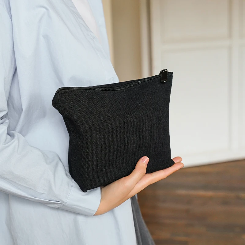 Pure Black Makeup Bag Women's Portable Cosmetic Lipstick Storage Bag Zipper Single Layer Canvas Bag Commuter Toiletry Bag Ins 3