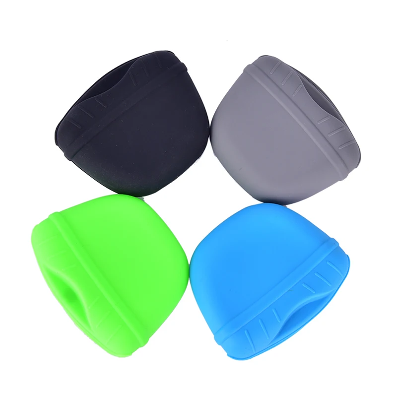 Dog Training Supplies Dog Treat Bag Silicone Dog Treat Pouch Pet Portable Waist Bag Magnetic Buckle Closing Waist Clip Outdoor Convenient Feed Storage