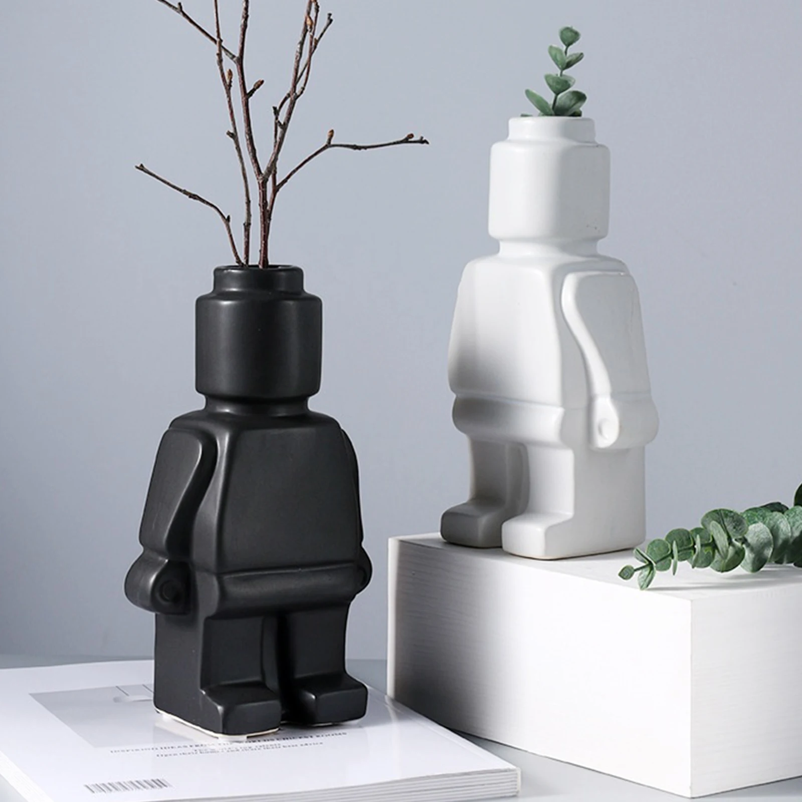 Flower Vase European Resin Statue Creativity Block Man TV Cabinet Desktop Flower Vase Home Decoration Accessories