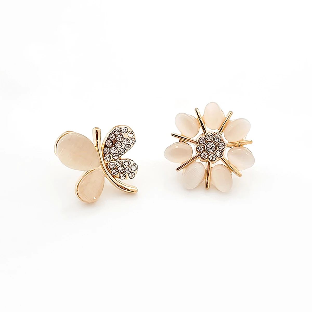 Fashion Brooch Flower Bow Brooches for Women Sweater Coat Clothing Accessories Metal Anti-glare Lapel Pin Fixed Clot