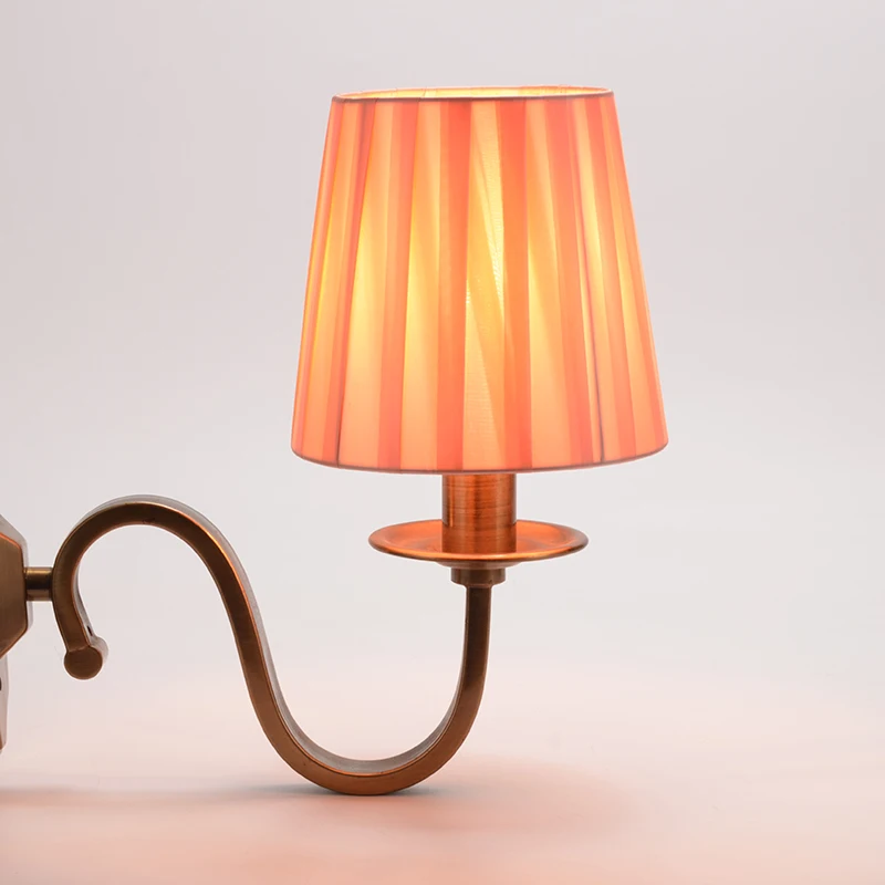 Compact Clip-On Lampshade - Distinctive Design for Table or Wall Lighting