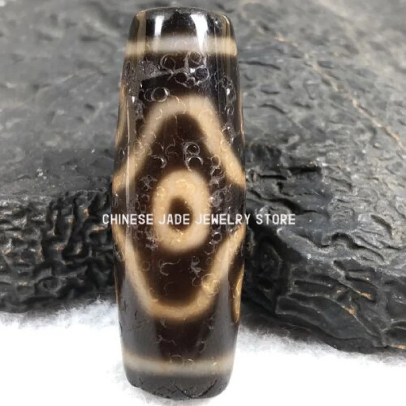 

Antique Magic Old Tibetan Agate *6 Eyes * Amulet Dzi Bead F01