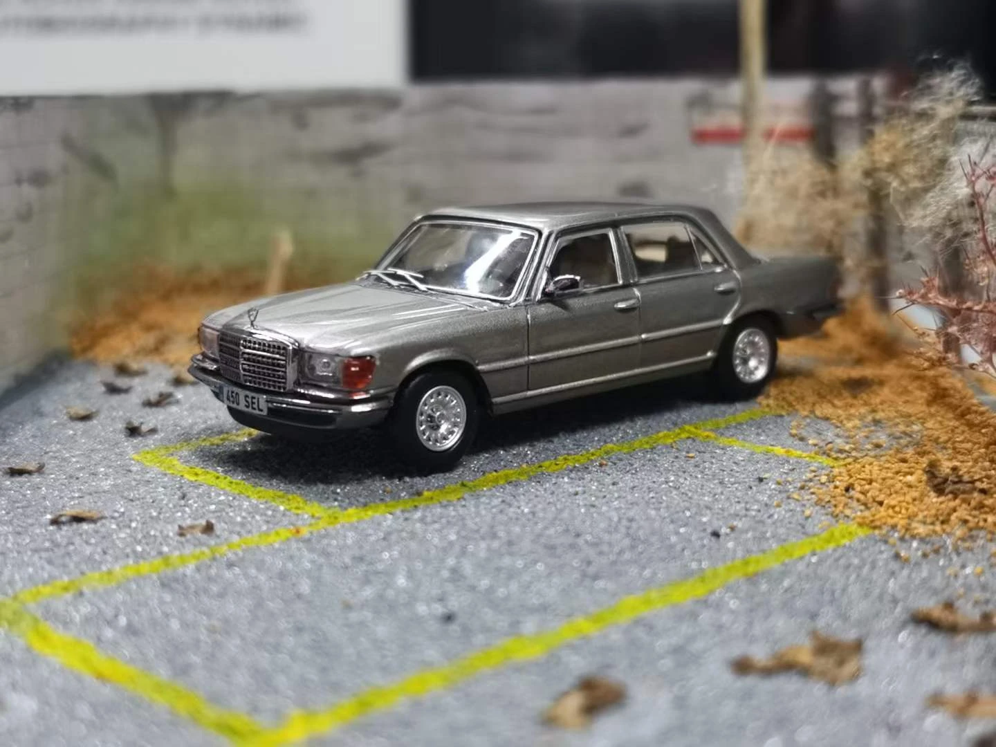 【新品未開封】Maxwell 1/64 メルセデス ベンツ 450SEL 緑 新品未開封】Maxwell 1/64 メルセデス ベンツ 450SEL 緑 - メルカリ