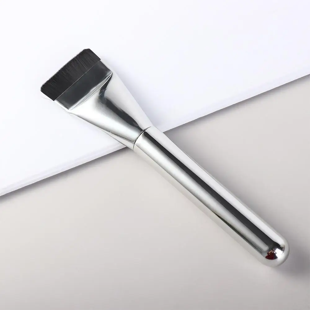 Lightweight Liquid Foundation Makeup Brush Covered Professional Concealer Brush Repair Contour Applying Skin Beauty Tools Women