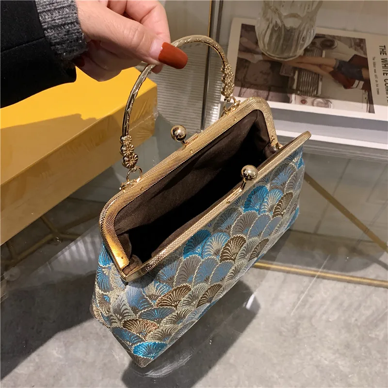 exquisite scallop shape Clutch bag fashion embossment women's bag Luxury handbags for women elegant PROM crossbody bags for Girl