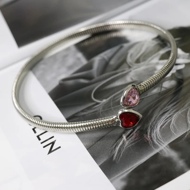 Red Heart Women's Choker Studded with Rhinestones Fashionable Bohemian Style Exaggerated Party Necklace For Woman Jewelry New