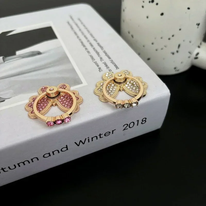New Diamond Butterfly Finger Ring Mobile Phone Holder 360 Rotating Universal Desktop Bracket Phone Accessories