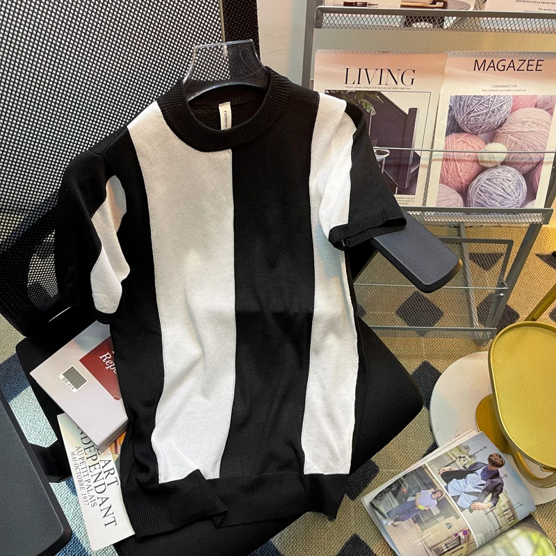 

Мужская Тонкая трикотажная футболка, футболка контрастных цветов в полоску из вискозы, с коротким рукавом, для отдыха, модель D611 на лето, 2024