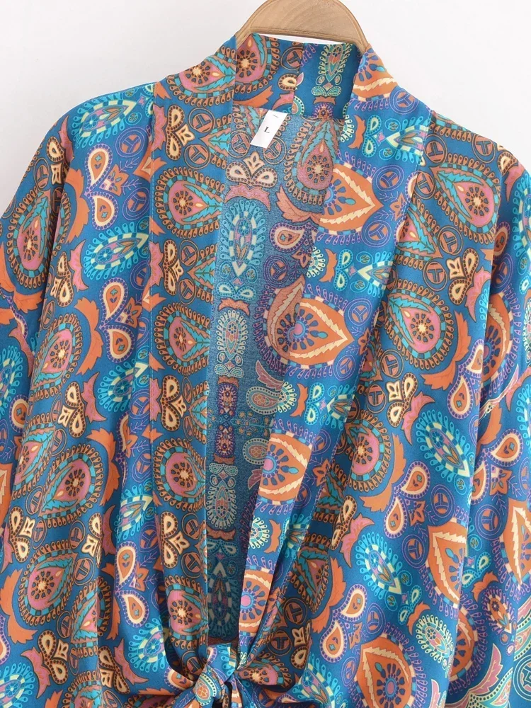 Happie Queens Women Fashion Kimono Short Robe 2025 Floral Batwing Sleeves Rayon Bohemian Bikini Cover Up Beachwear 4