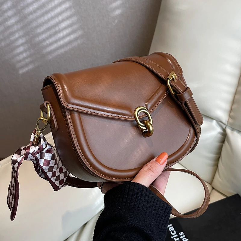 

Bags 2022 Autumn/winter New Women's Bag Messenger Bag Saddle Bag Shoulder Bag