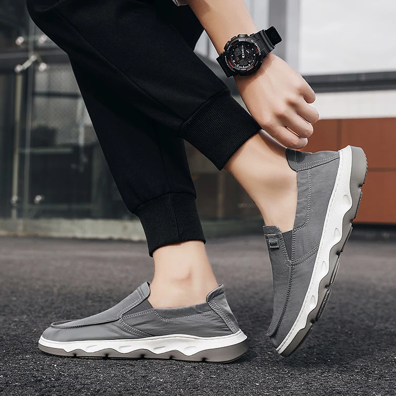 Hot Men's Canvas Shoes Flat Shoes Ice Men's Casual Shoes Fashion Spring and Autumn Soft Men's Travel Walking Shoes Size 39-44