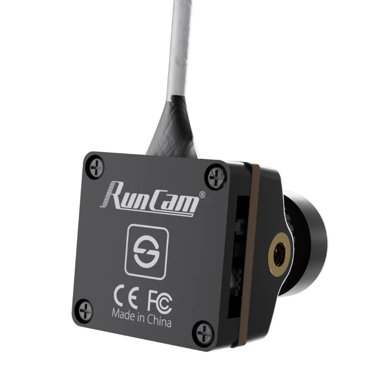 Runcam Split 4 V2 installée sur un drone, câbles visibles, prête pour le vol FPV
