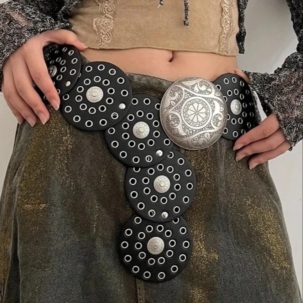 Frauen gürtel Spice Girl Y2K Harajuku Stil Vintage Niet Patchwork Design Breite Gürtel Für Frauen High Street Faux Leder Bund