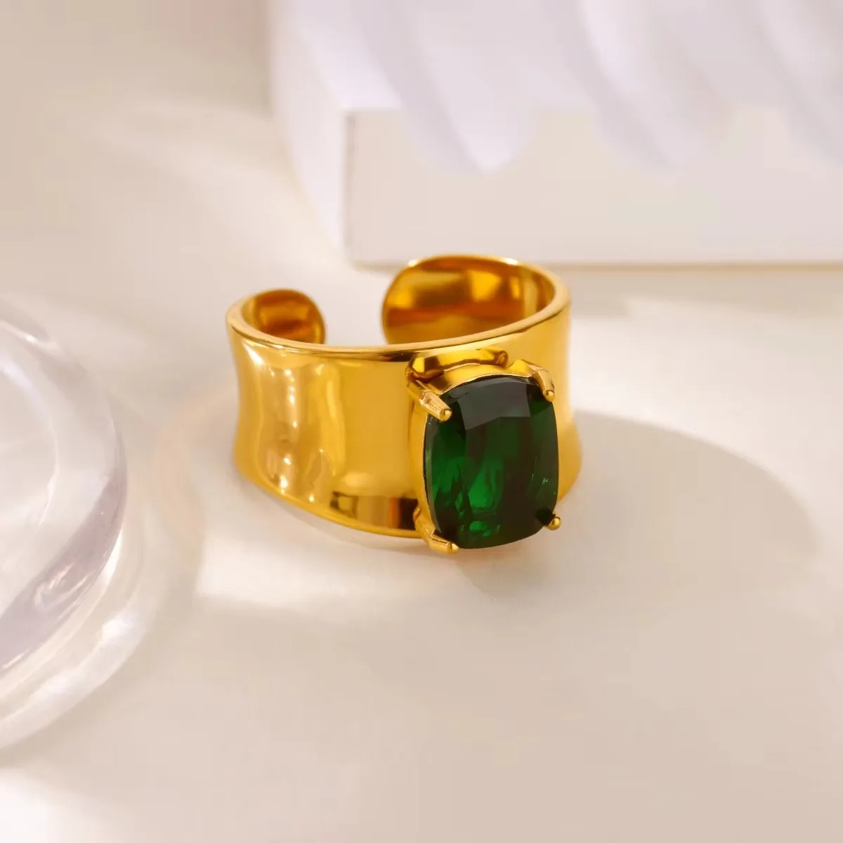 Elegant Wide Zirconia Rings for Women