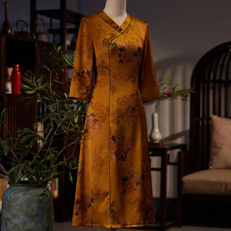 Robe Cheongsam en satin imprimée à la main pour femme, manches à sept points, col en V, ligne A, Cheongsam sexy, robe financière