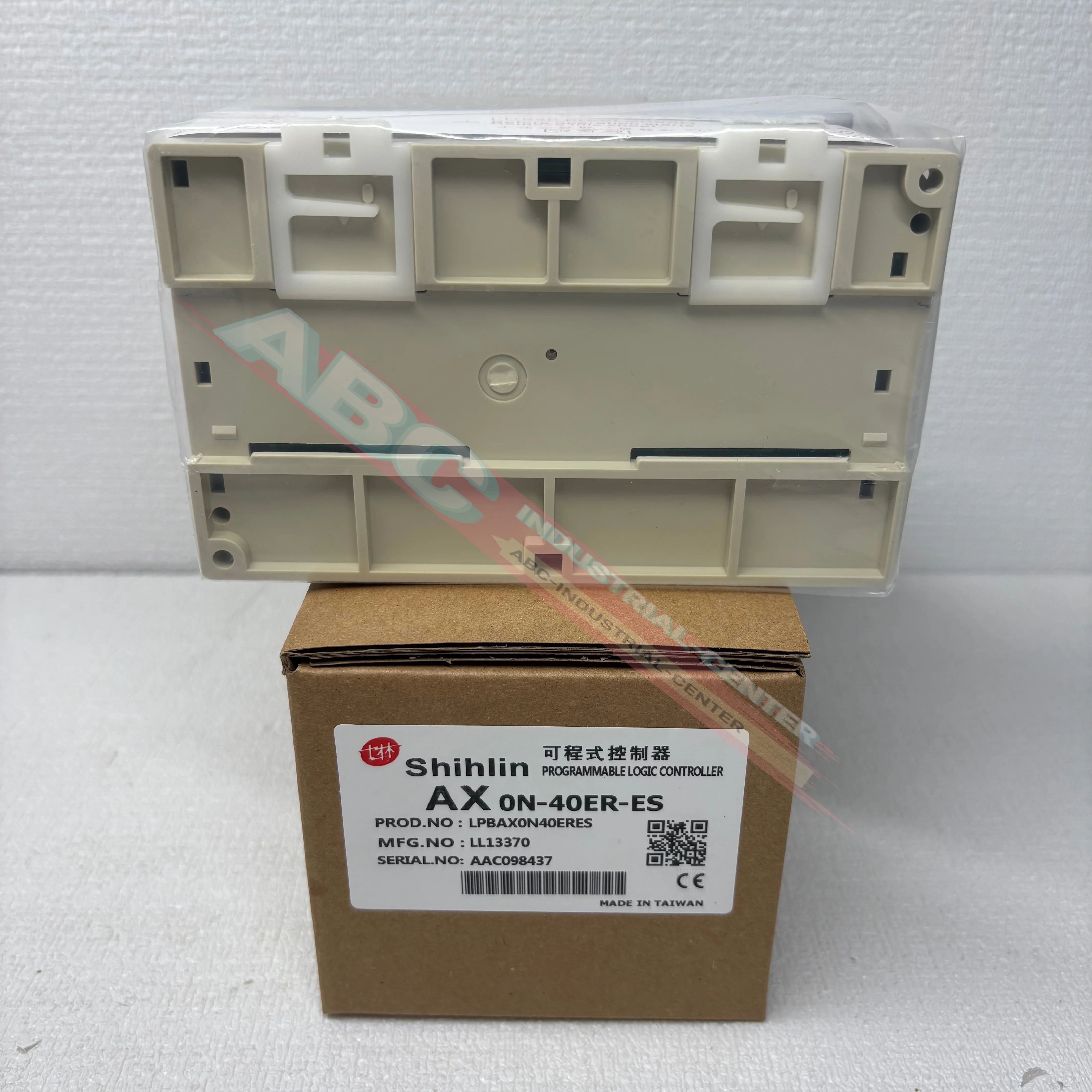 새로운 AX0N-40MR-ES PLC 호스트 유닛(박스 포함)