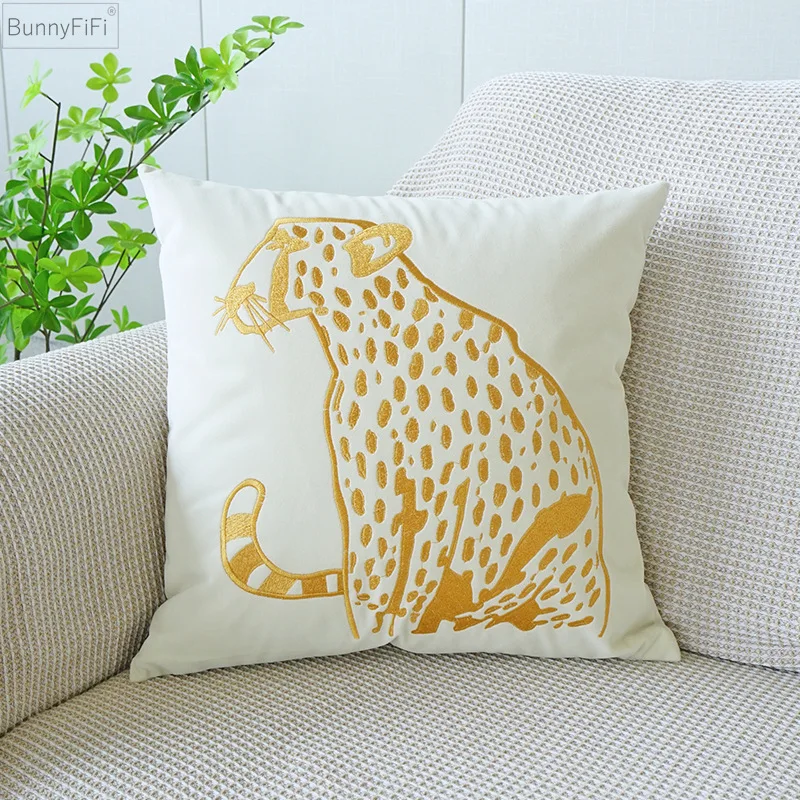 

Animal Gold Leopard Pillow Cushion Case Embroidered Luxury Soft Velvet Cover 45x45cm Home Decoration Living Room Bedroom Sofa