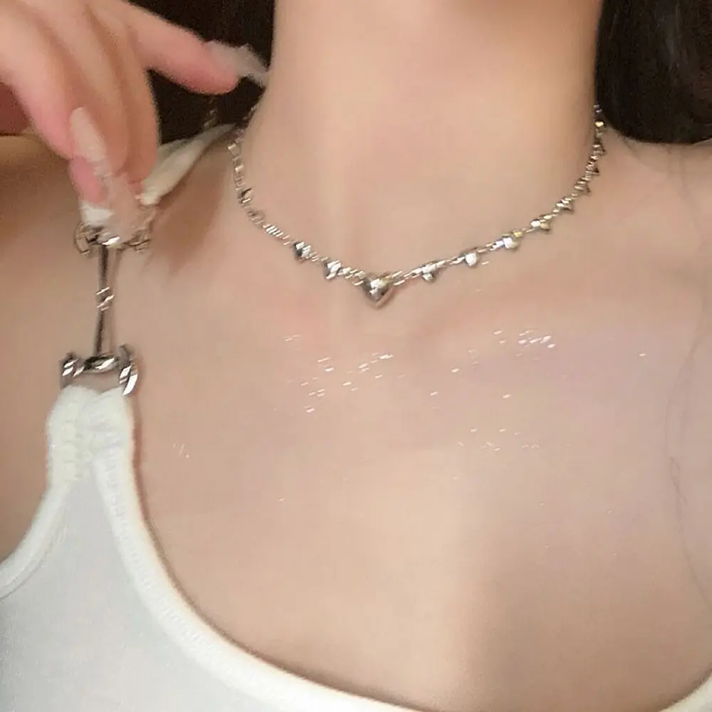 Collana con ciondolo a forma di cuore K-pop asimmetrico a forma di farfalla nera alla moda da donna Y2K, stile gotico, lucido e fresco_voghion.com