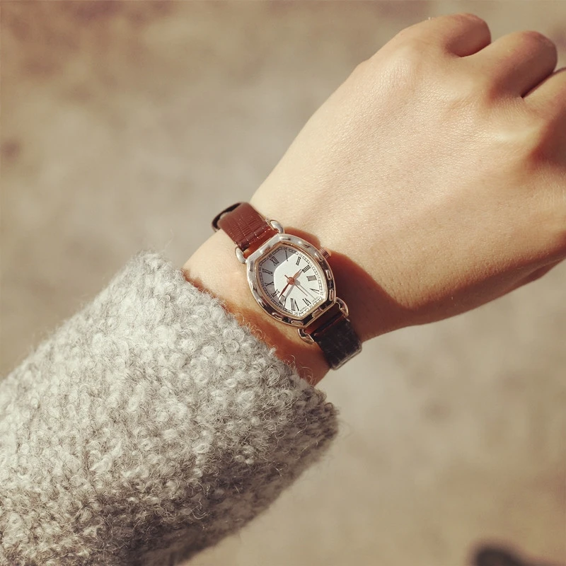 

Women's Watch Japan Quartz Classic Fashion Lady Hours Simple Retro Real Leather Girl's Birthday Lovers Gift No Box