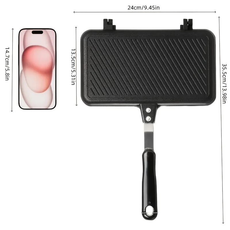 Detailed view of the premium non-stick grill surface for waffles and toasted sandwiches.