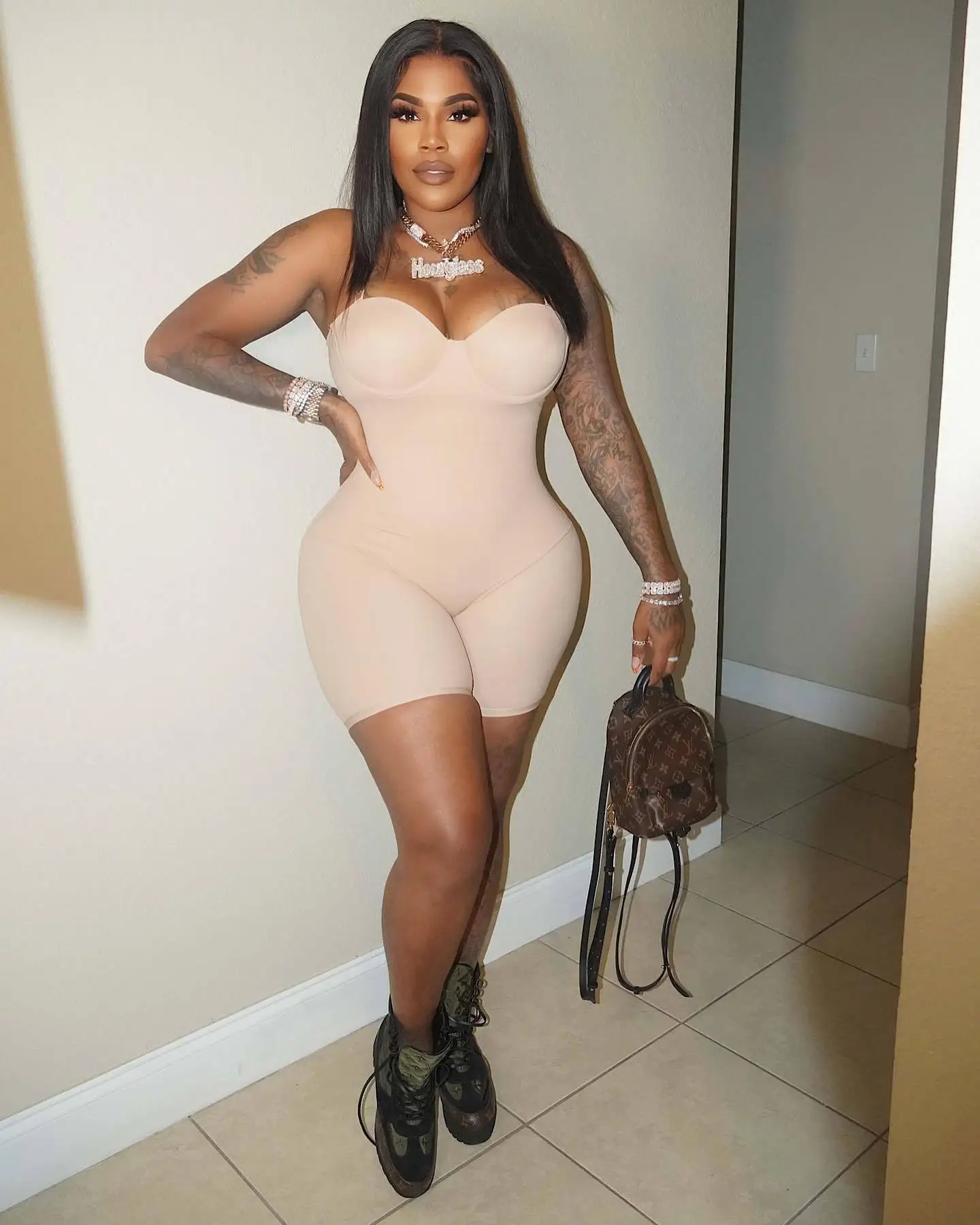 Summer women's sexy fashion elegant fallow Solid color low-cut halter high waist slim-fit wrap hip one-piece shorts