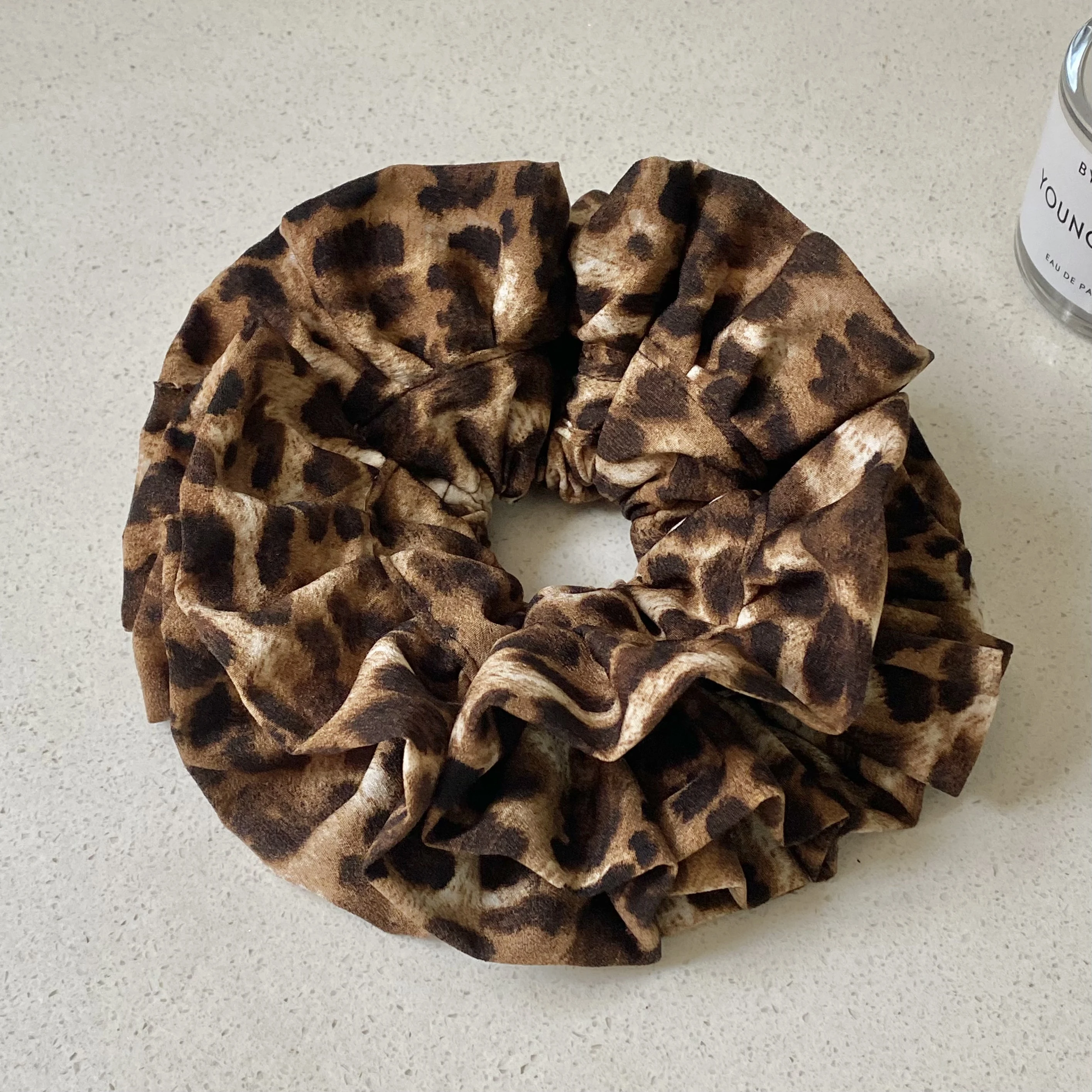 1PC Leopard Print Hair Scrunchies, Large Fluffy Elastic Hair Ties, Retro - Style Soft Hair Accessories For Women ，Daily & Party