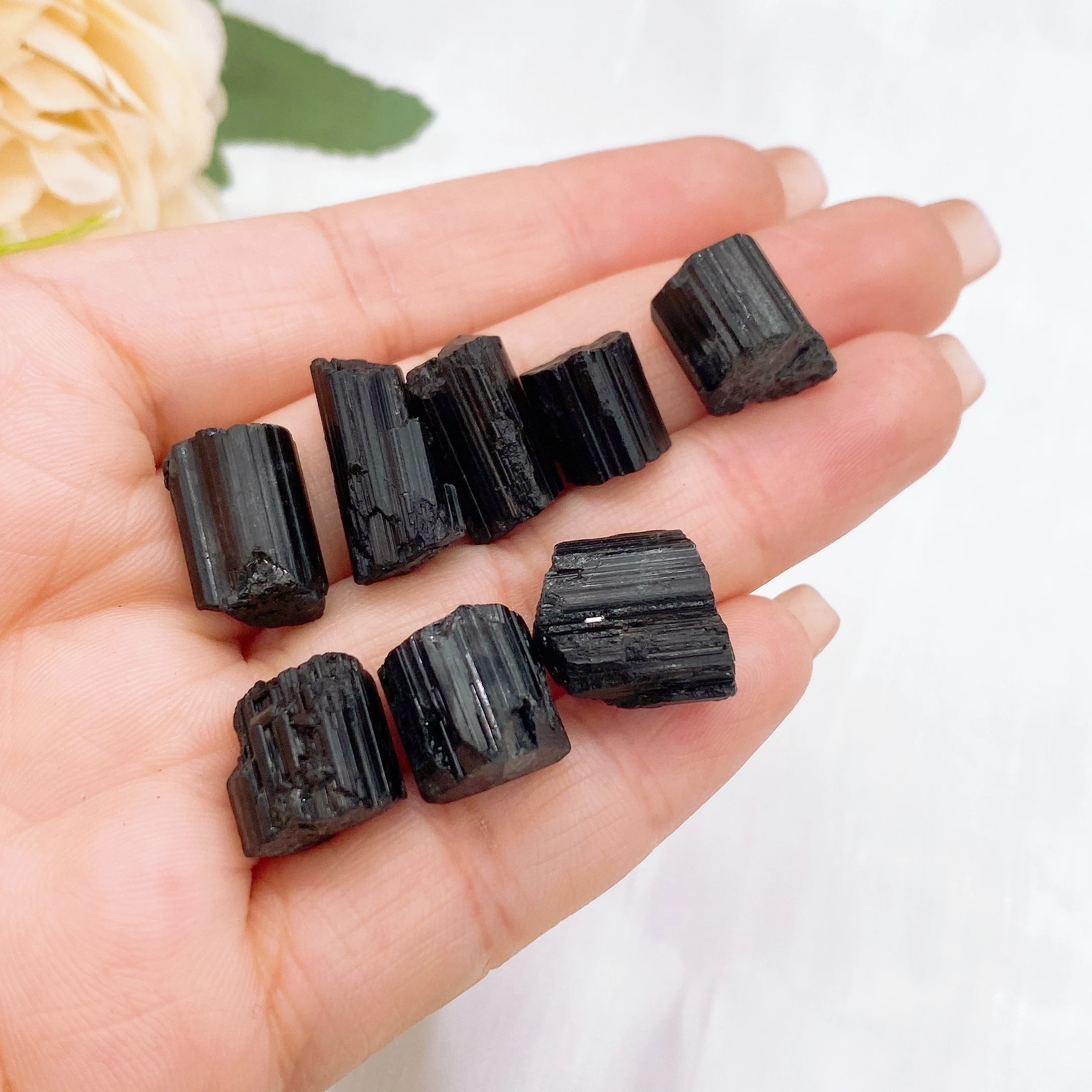 Natural Black Tourmaline Gravel Mineral Specimen Crystal Gem Rough Stone Craft Healing Reiki Home Decoration DIY Gift