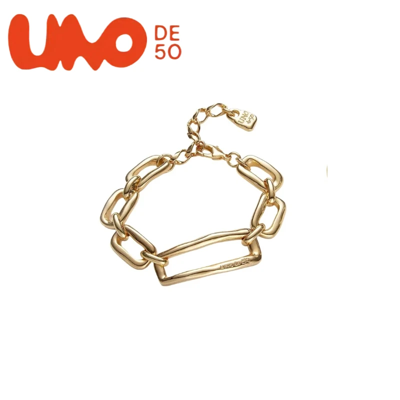UNOde50 Bracelet Close-up