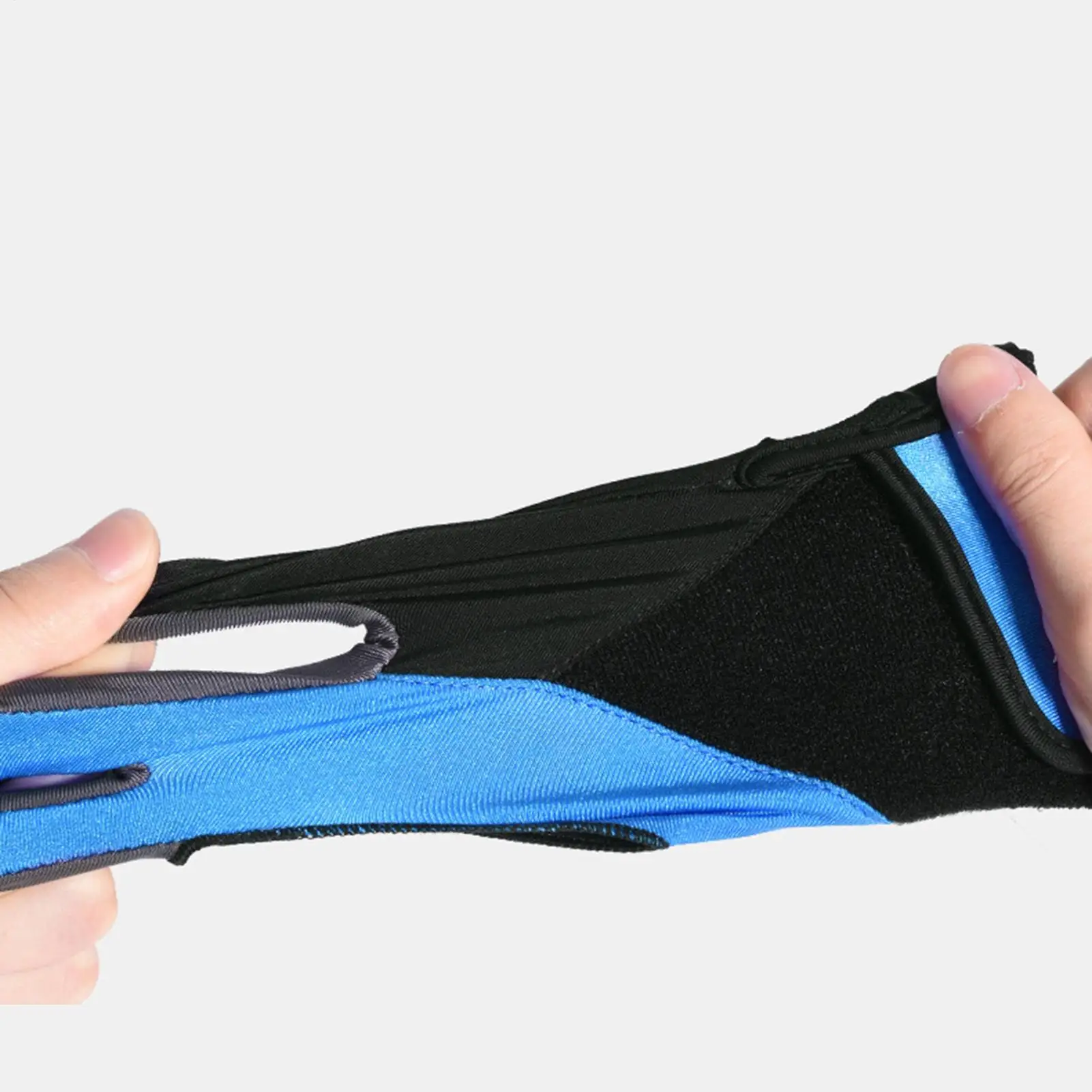 Billiards Glove Non Slip 3 Fingers Sport Single Hand Snookers Glove Elasticity Billiard Cue Training Gloves Pool Accessories