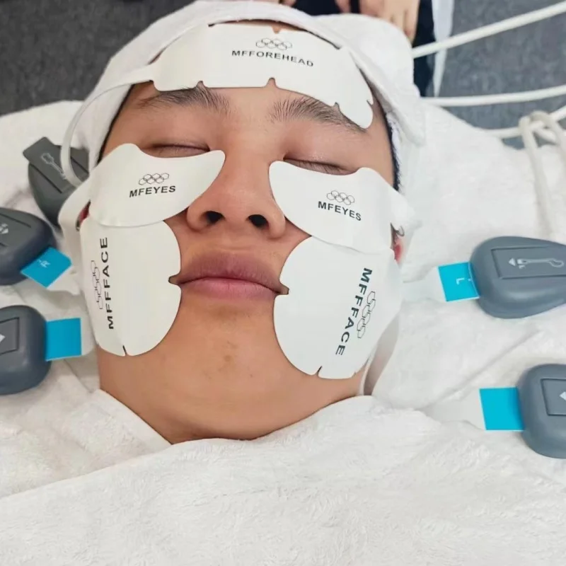 Skin lifting jawline sculpture forehead wrinkle removal microcurrent machine