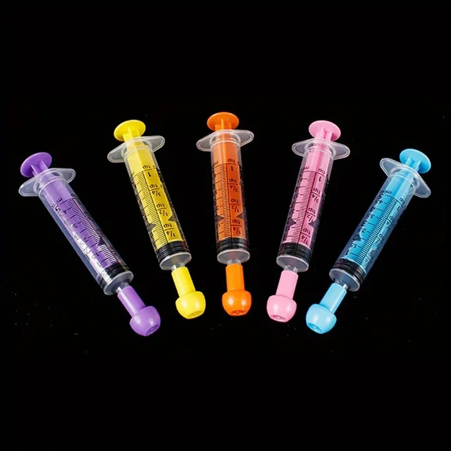 6 PCS Color straight mouth syringe 5ml 10ml with plastic cap for dogs and cats 6 PCS Color straight mouth syringe 5ml 10ml with plastic cap for dogs and cats