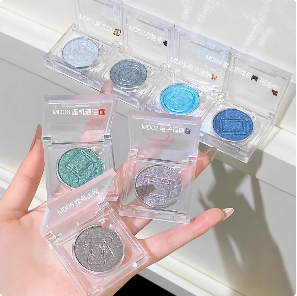 LEEMEMBER Eye Shadow MOMO Dream Core Series Monochrome Eyeshadow Pearlescent Fine Makeup Cosmetics