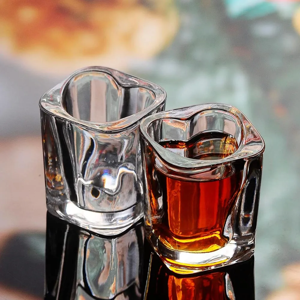 2ozHeavyBaseShotGlassesHeartShapedClearTequilaShotsSquare