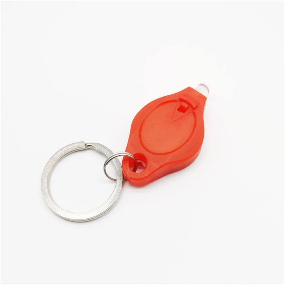 Lampe Torche Porte-clés LED Rechargeable - Puissante, Compacte 8,8x3,5x2,6 Cm - Pour Camping, Randonnée, Urgences - Multi Modes (blanc, Rouge, Bleu)