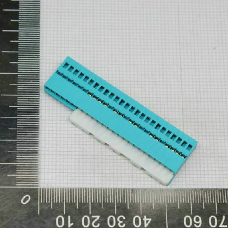 5 Pezzi Connettore Tyco Originale 1-1393387-8 2.54Mm 50P Guscio Adesivo Blu