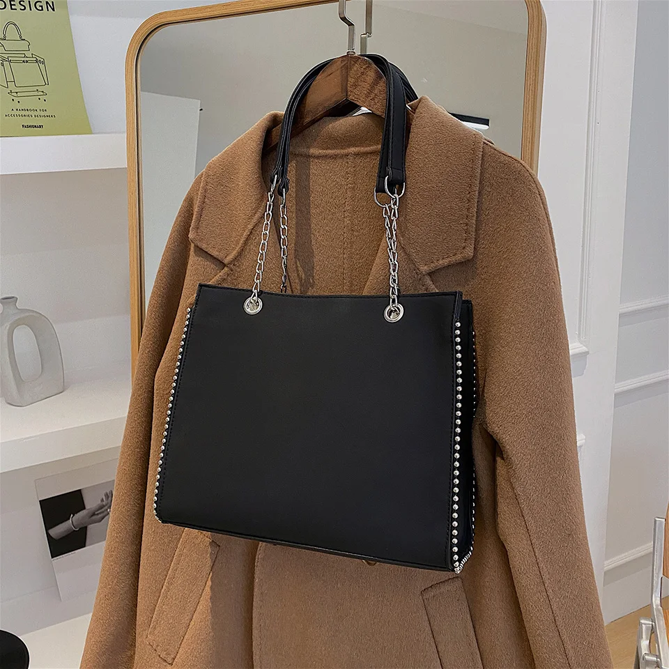 Shoulder Bags for Women Suede with Chain Ladies Luxury Fashion Handbags Crossbody Purse Bead Bag Retro Tote Designer Ribbon Big crossbody purse