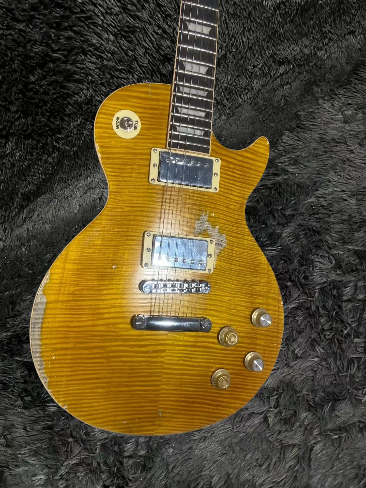 Vintage aged Gary Moore Greeny Kirk Heavy Relic shape Electric Guitar 1piece