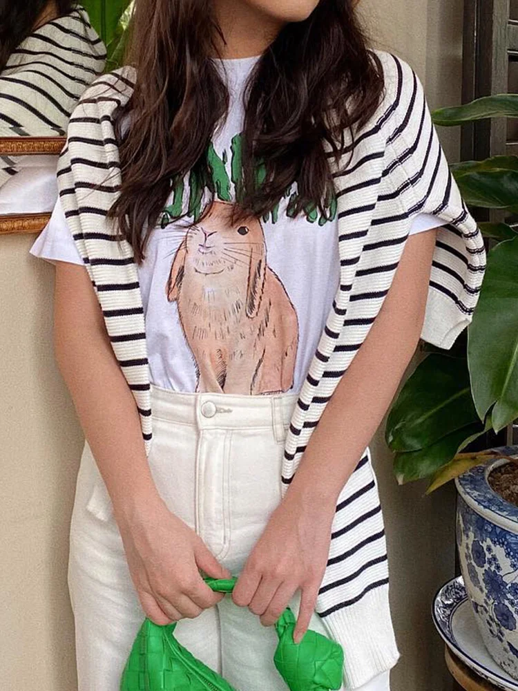 

Rabbit Graphic T-shirt 2023 Summer Women Letter Print O Neck Fashion Short Sleeve Clothes Tees Top Femme Casual Luxury T-shirts