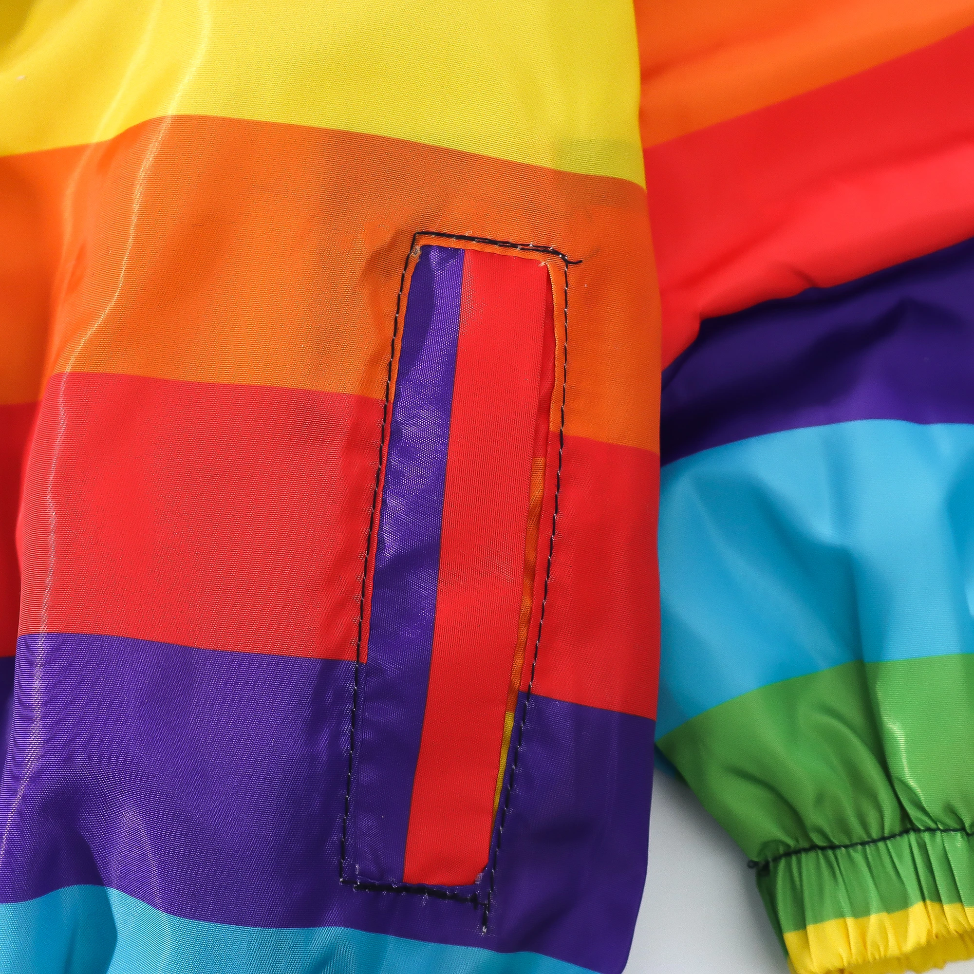 Spring and Autumn Boys' Sprint Coat Fashion Rainbow Stripe Windproof Hooded Zipper Sprint Coat Jacket