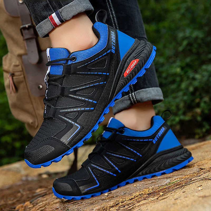 أحذية المشي مقاومة للماء