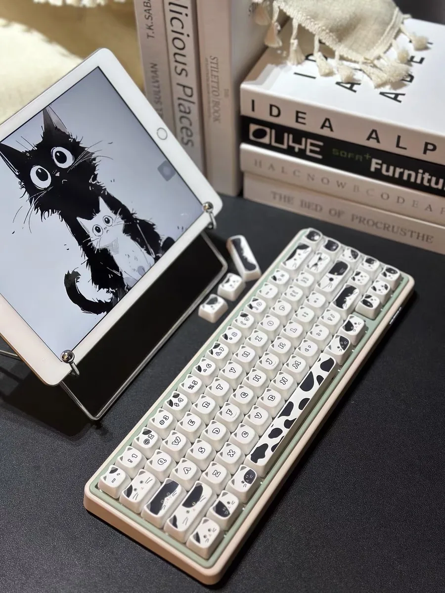 Rockatship Offers Top-Quality Cat Keycaps