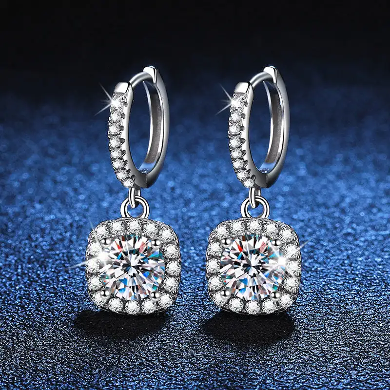 

Elegant Ear Buckle Hypoallergenic Elegant temperament Diamond EarringsMinimalist Earrings for Women Fashion Jewelry