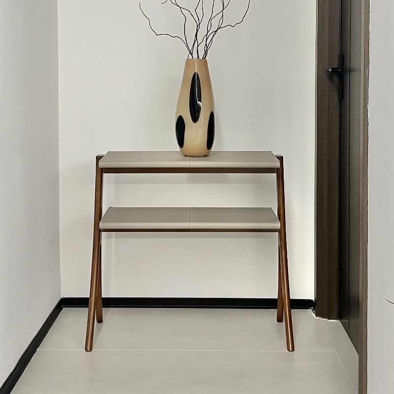 

Двухслойный диван в елочку среднего старинного стиля, задняя полка, книжная полка, крыльцо, столешница, угловой столик, шкаф, диван