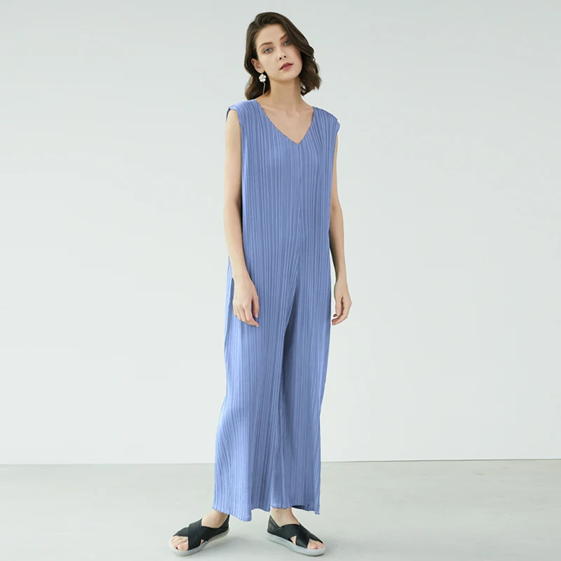 Miyake Pleated Large Size Casual Loose V-neck Sleeveless Black Women Jumpsuit Bell Bottom Loose Dress