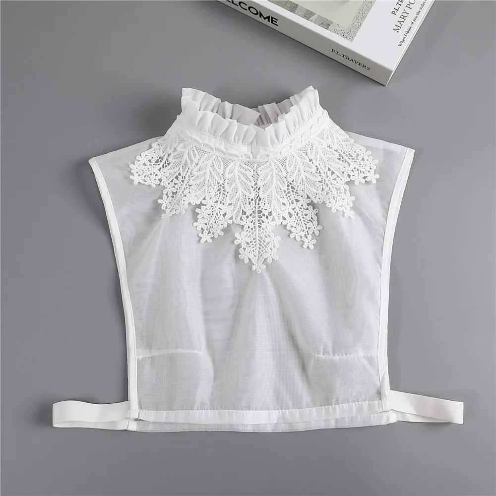 Elegant Vintage Lace Detachable Collar